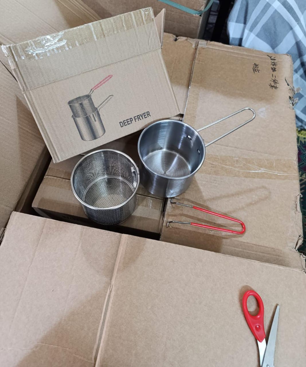 Deep Frying Pot with Strainer Basket – 1200ml Stainless Steel Oil Fryer Pot with Box Packing